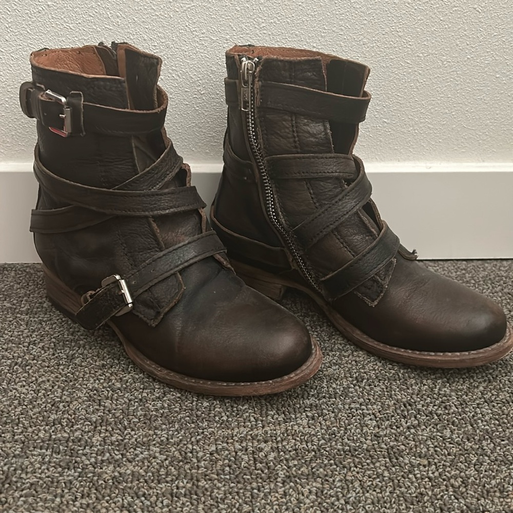 Freebird Raine Booties Size 6
